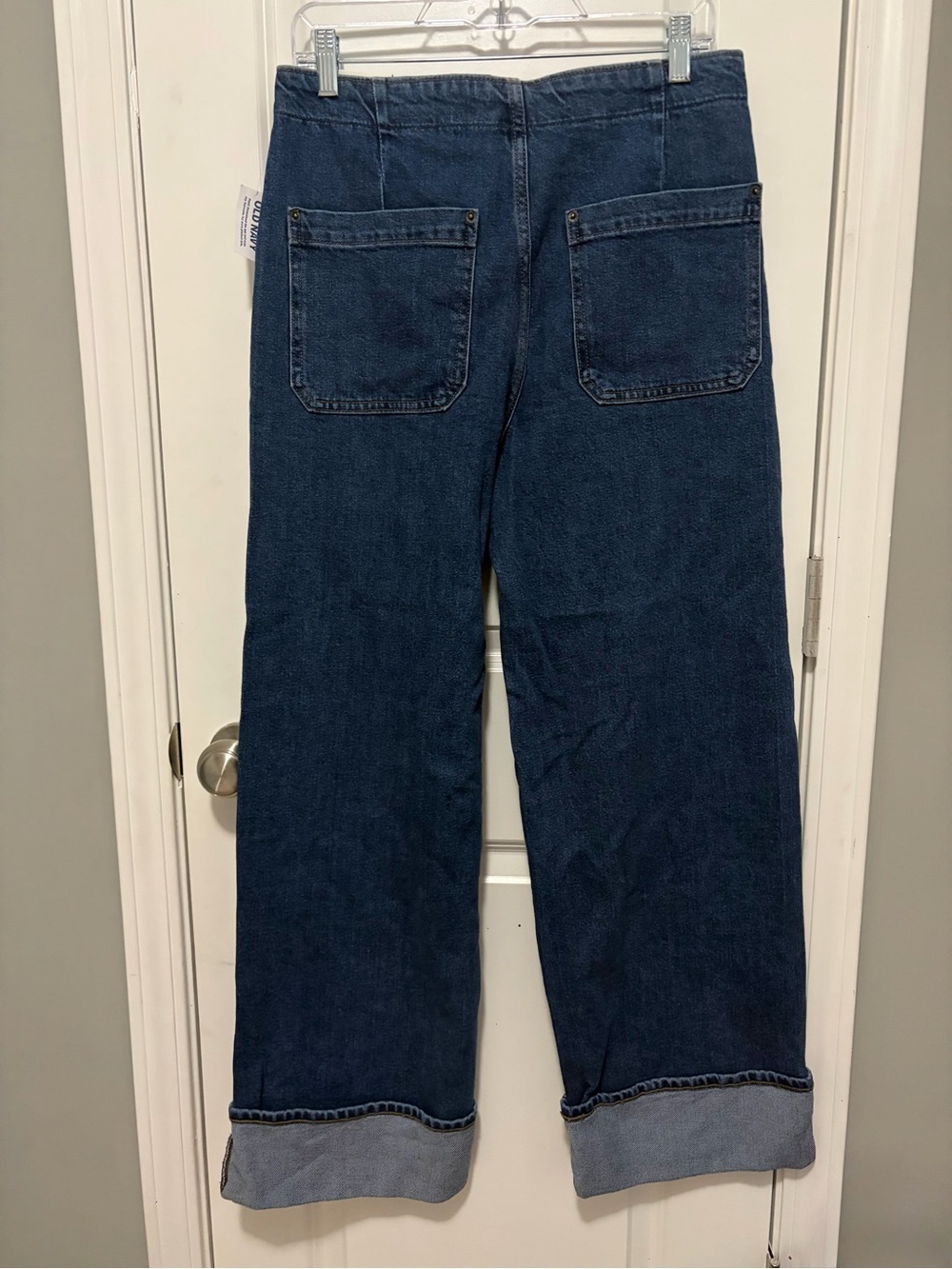 Old Navy Women's Relaxed Wide-Leg Jeans in Dark Blue Denim - Picture 3 of 3